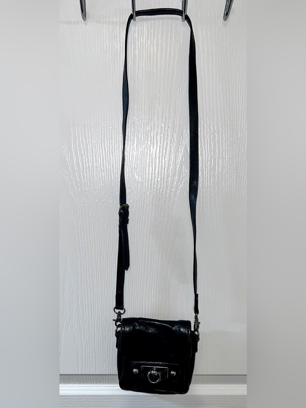 FRYE Black Leather Crossbody Bag with Metal Turn-Lock